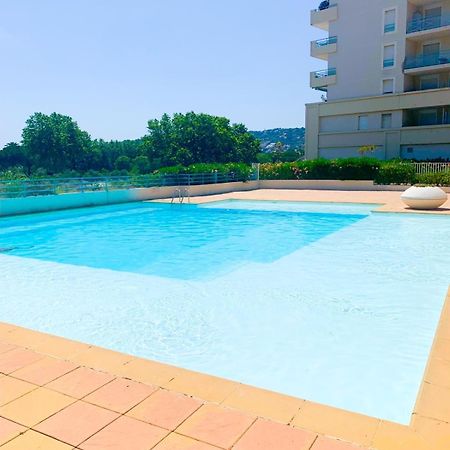 1 Bedroom Sea View, Swimming Pool, Beach On Foot, Parking Antibes Luaran gambar